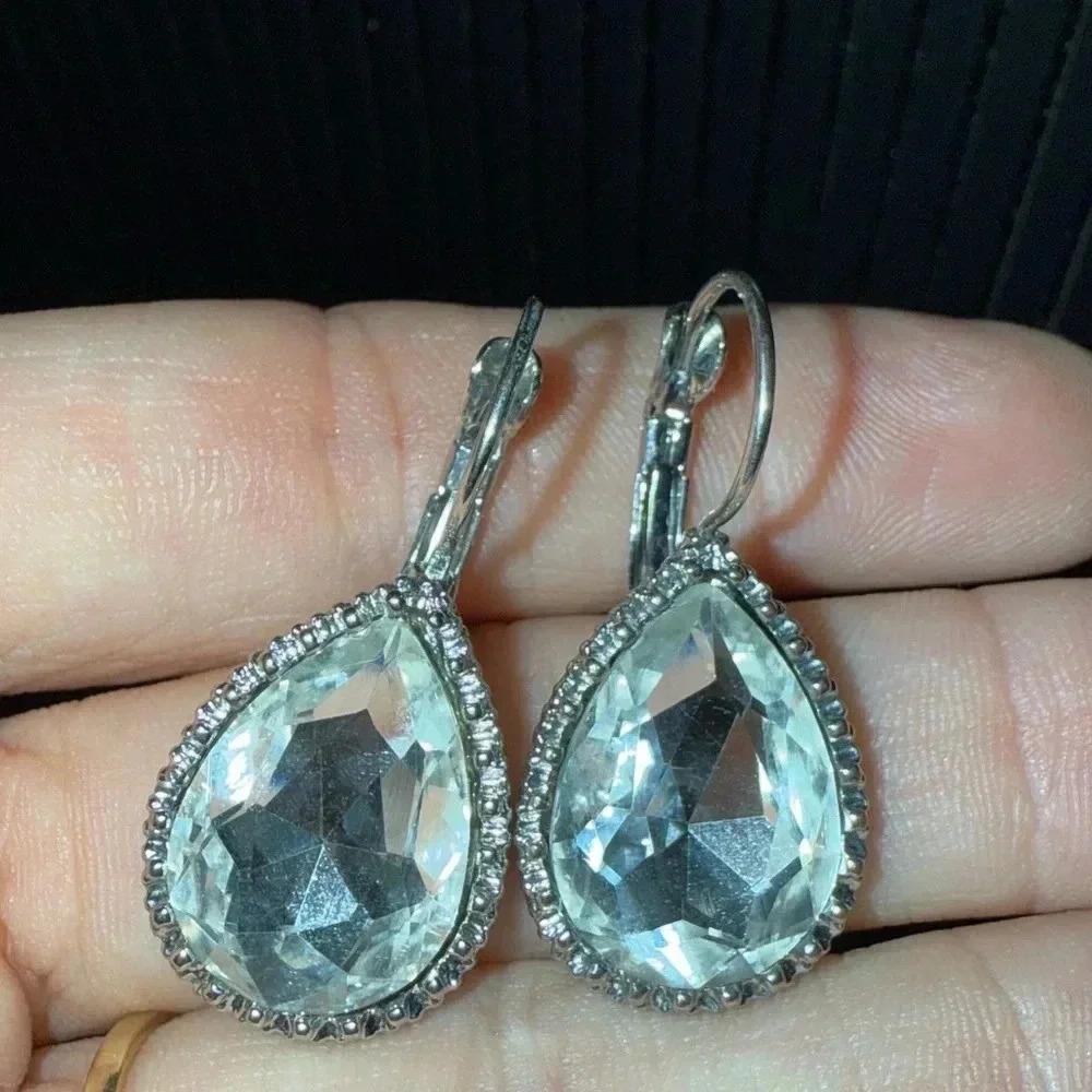 Tear drop earrings